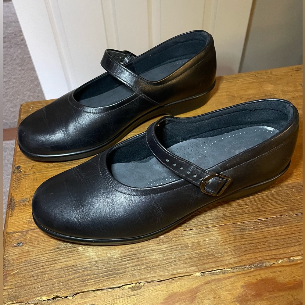 SAS Maria Mary Jane shoes Color Black Size 7.5 M